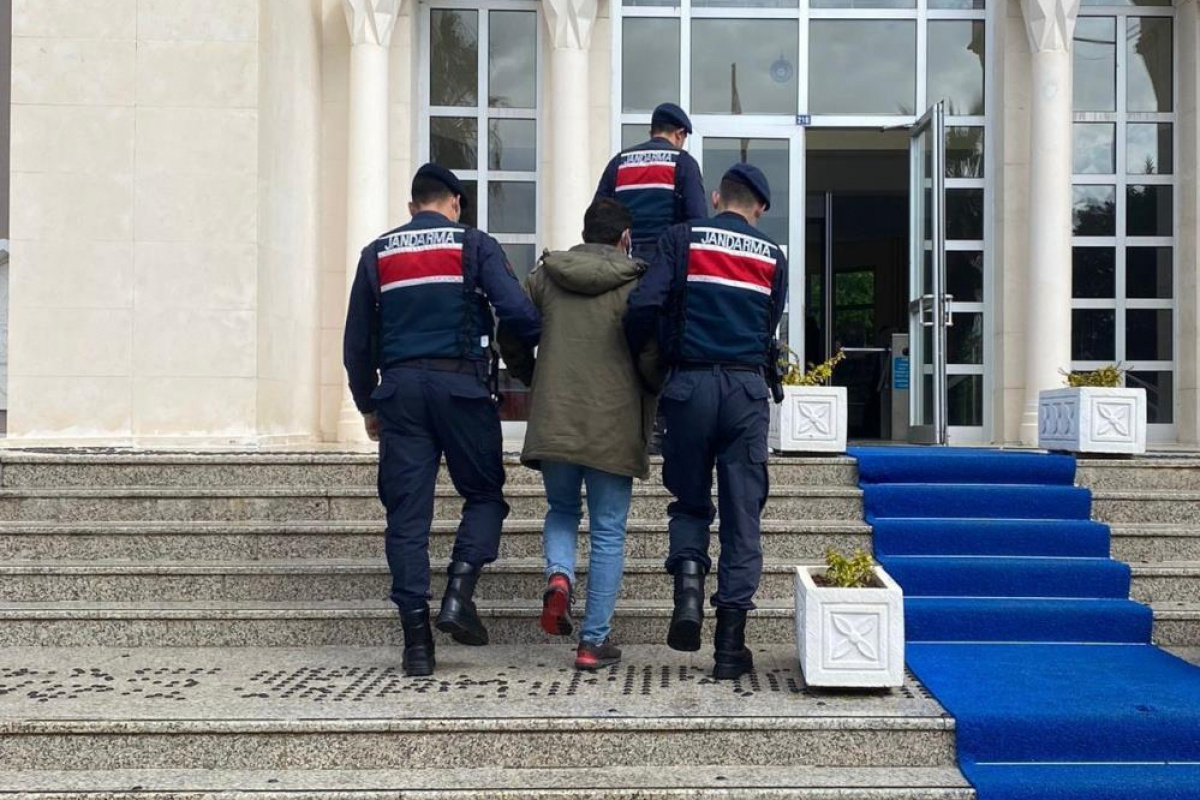 5 yıl 5 ay kesinleşmiş hapis cezasıyla aranıyordu yakalandı