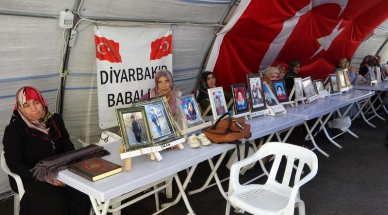 Ailelerin direnişi 966’ncı gününde