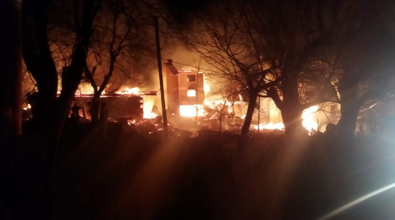 Artvin’de köy evinde çıkan yangında 1 kişi hayatını kaybetti