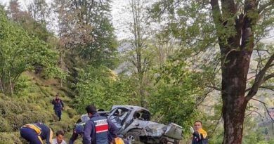 Artvin’de trafik kazası: 1 ölü, 3 yaralı !
