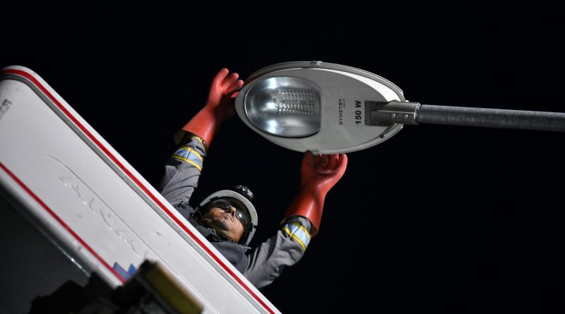 AYEDAŞ Anadolu Yakası’nı bakım ve yatırımlarıyla aydınlattı