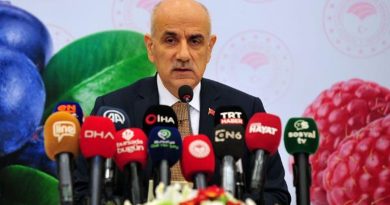 Bakan Kirişci: Ayçiçek yağı ve şeker stoklarımızda yeterli