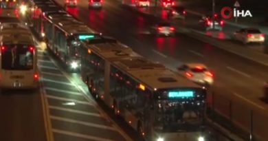 Beylikdüzü’ndeki metrobüs kazasının etkisi saatlerce sürdü, yolcular isyan etti