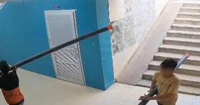 Çocukların alt geçitteki kameraları kırma eğlencesi pahalıya patladı