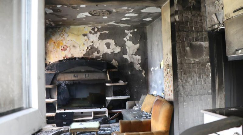 Engelli çocuk evde torpil patlattı: Ev küle döndü