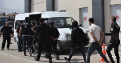Erzincan’da göçmen kaçakçısı 7 kişi tutuklandı