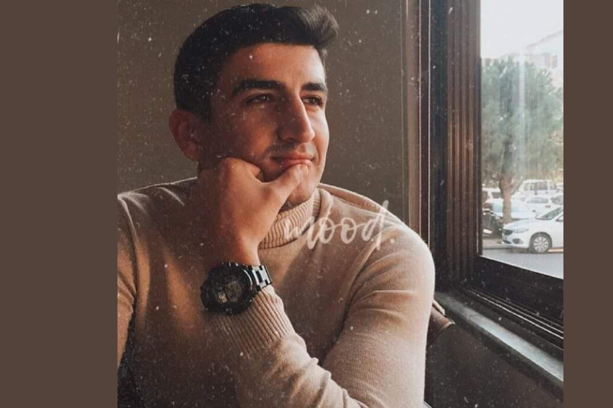 Evinde ölü bulunan polis toprağa verildi