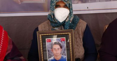 Evlat nöbetindeki anne: 'HDP’nin kapatılmasını istiyoruz'