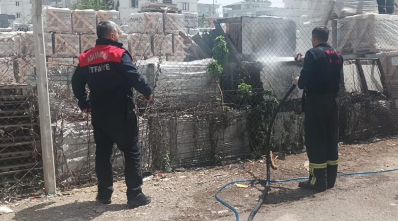 Fayans deposundaki paletler alev alev yandı