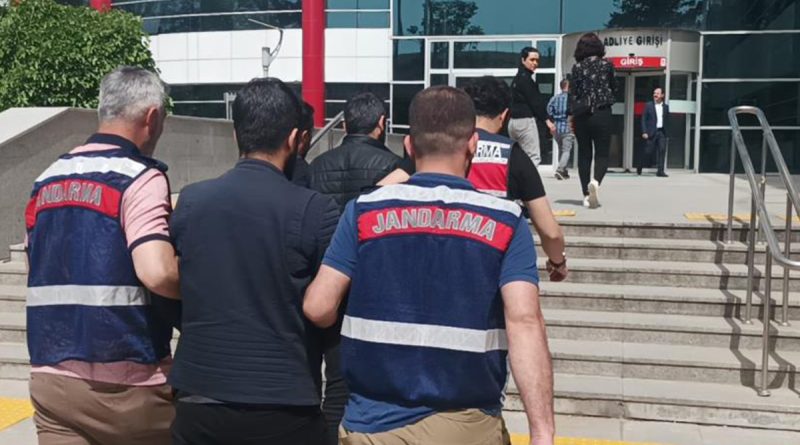 Gözaltına alınan eski HDP il başkanı serbest bırakıldı