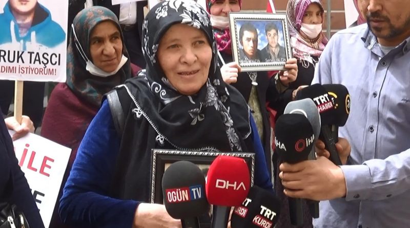 HDP önündeki ailelerin evlat nöbetine 284'ncü aile katıldı