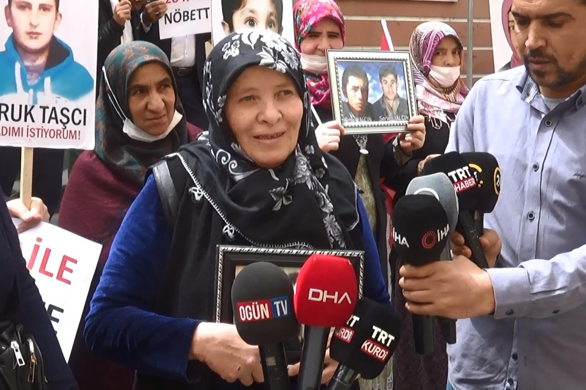 HDP önündeki ailelerin evlat nöbetine 284'ncü aile katıldı
