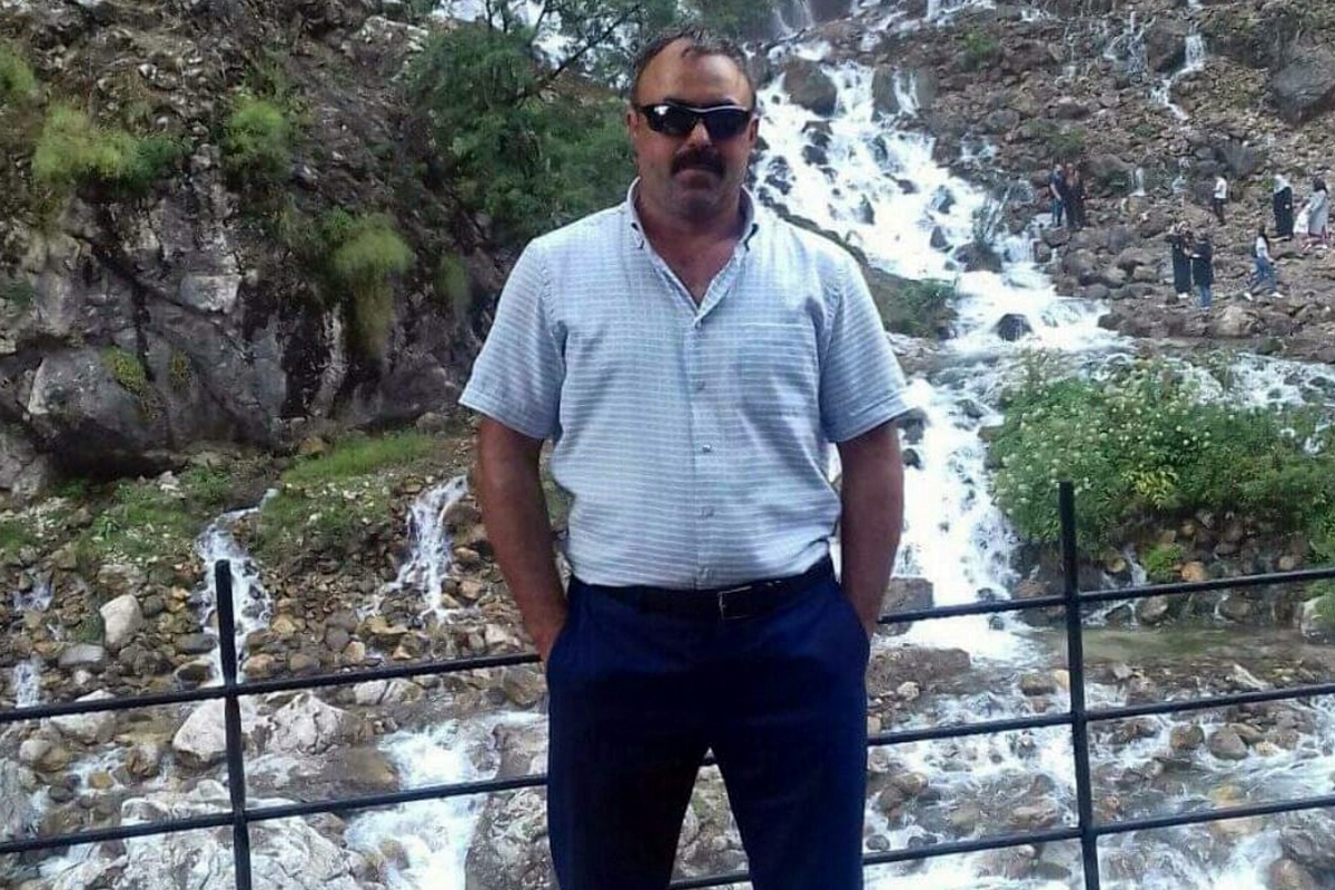 Hurda sökümü yaptığı esnada çatıdan düşerek hayatını kaybetti