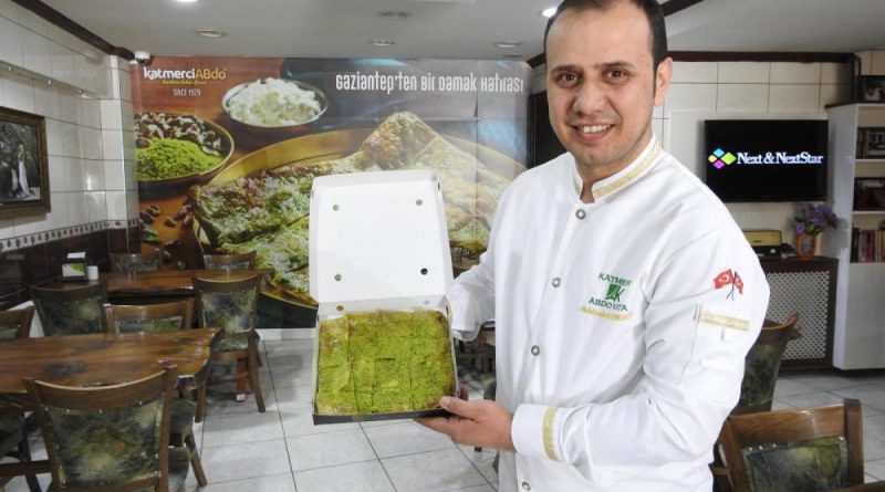 İftar sonralarının vazgeçilmez tatlısı Gaziantep Katmeri