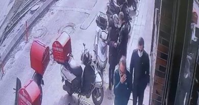 İstanbul’da akıl almaz olay: Sahte öğretmen üfürükçülük yöntemiyle dolandırdı