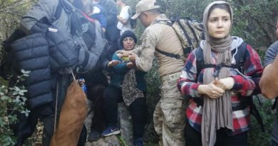 İzmir'de jandarmadan göçmen operasyonu: 12 insan kaçakçısı yakalandı
