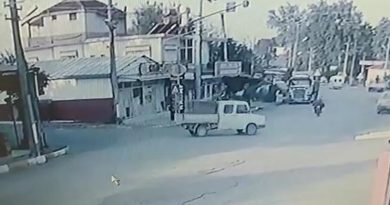 Kamyonet ile çarpışan motosikletin 17 yaşındaki sürücüsü hayatını kaybetti