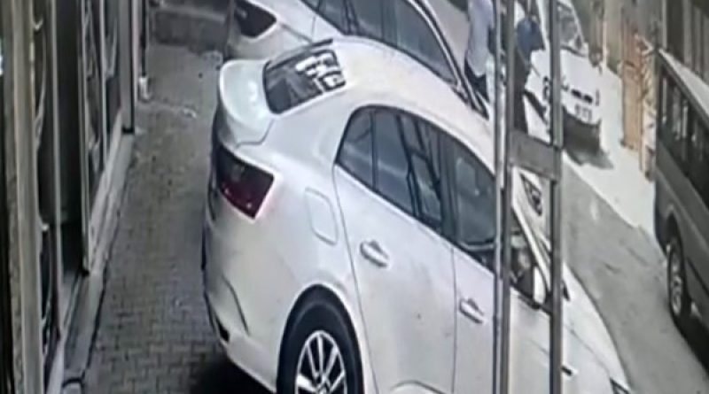 Kavga ettiği kişiyi bıçağın dipçiği ile yaraladı