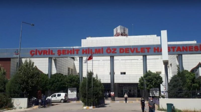 Kendisinden ayrılmak isteyen kadını çocuklarının gözü önünde bıçakladı