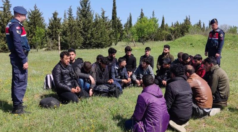 Kırklareli’nde 156 kaçak göçmen yakalandı: 6 organizatör tutuklandı