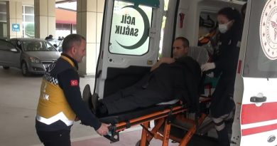 Kocasını göğsünden bıçaklayarak kayıplara karıştı