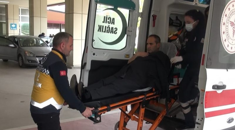 Kocasını göğsünden bıçaklayarak kayıplara karıştı