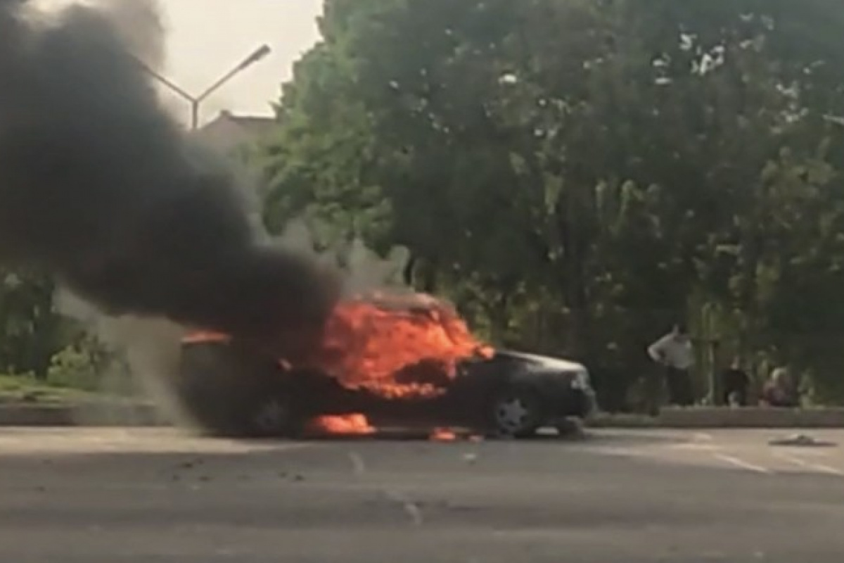 LPG’li araç alev topuna döndü