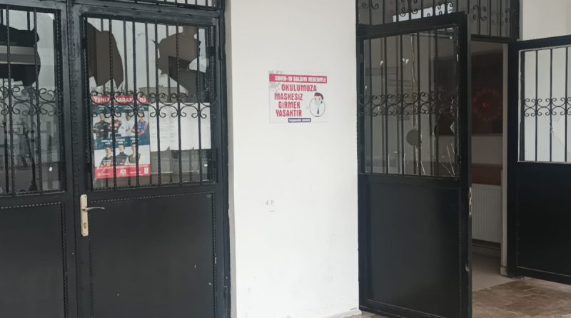 Okula satırlı hücum