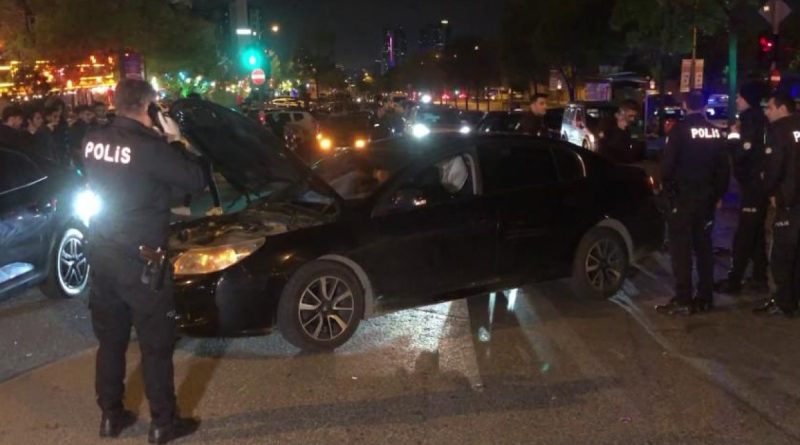 Polisten kaçan sürücü kaza yapınca yakalandı, kazada 2 kişi yaralandı