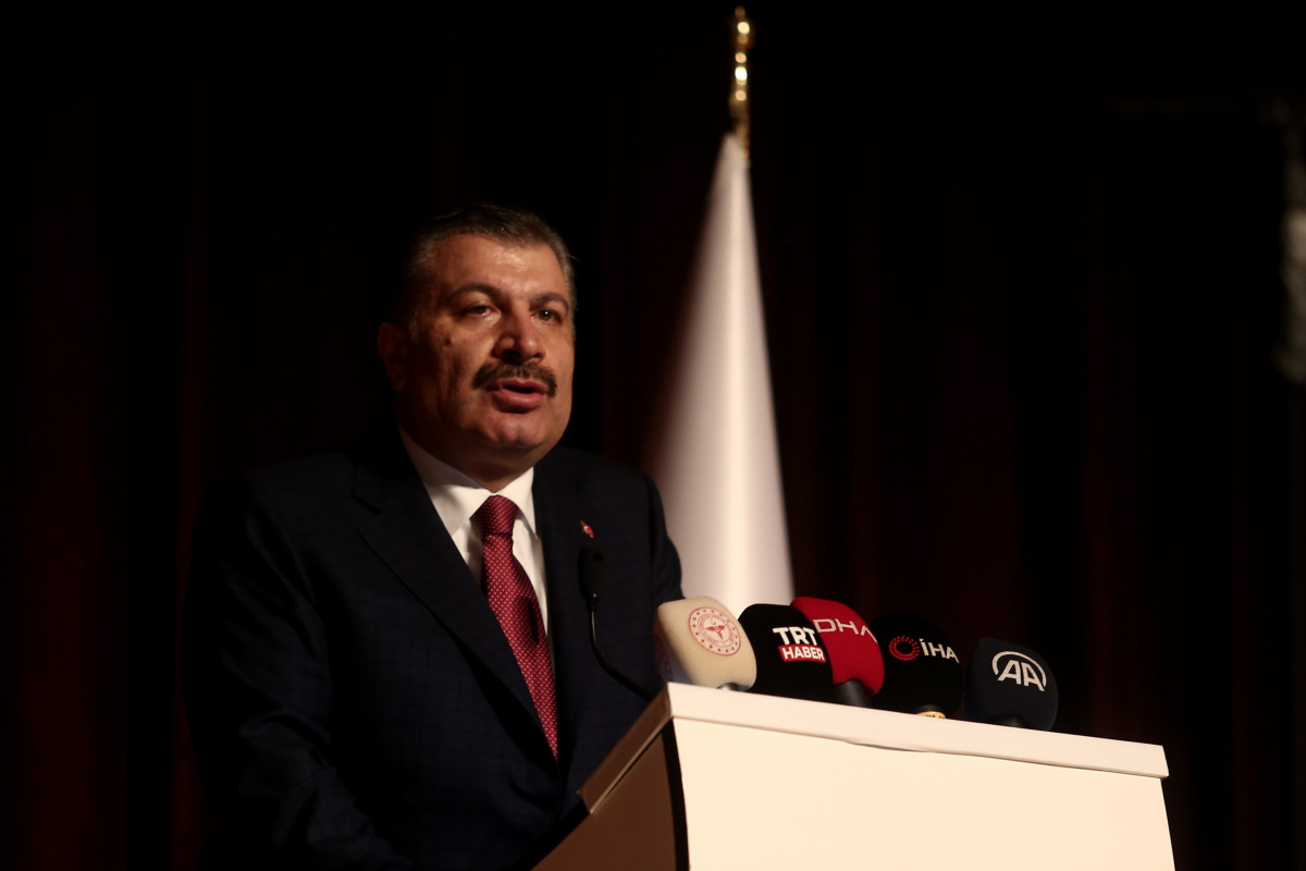 Sağlık Durumu Bakanı Koca: 'Hekimlere güç uygulayanlar tutukevine sevk edilecek'