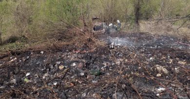 Şarampole uçan araç alev alev yandı