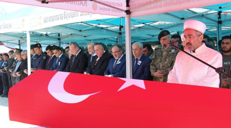 Şehit sözleşmeli Er Fırat Canlı son yolculuğuna dualarla uğurlandı