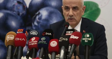 Tarım ve Orman Bakanı Vahit Kirişçi: 'Bu ülkede o yok bu değil diyenlere kapak olsun'