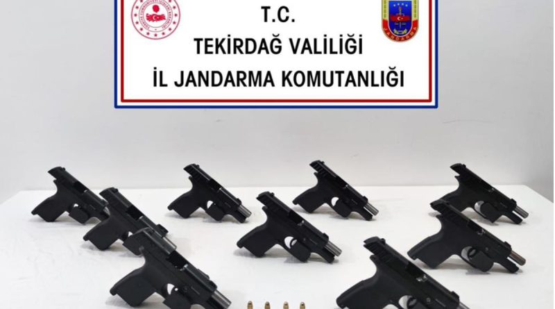 Tekirdağ’da ruhsatsız tabancalar ele geçirildi