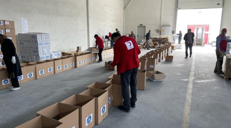 Ukraynalı mültecilere sağlık malzemesi yardımı