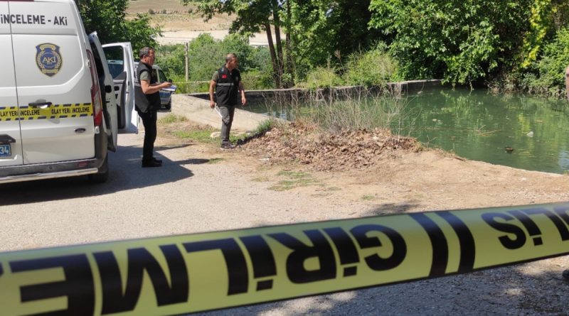 1 metrelik havuzda boğulan çocuk yaşama döndürüldü