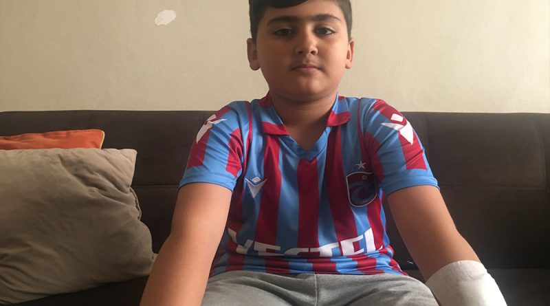 12 yaşındaki çocuğa okulda bıçaklı saldırı