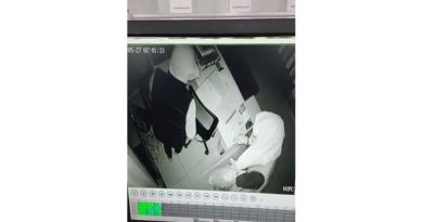 15 yaşındaki çocuk çaldığı televizyonla kaçarken yakalandı