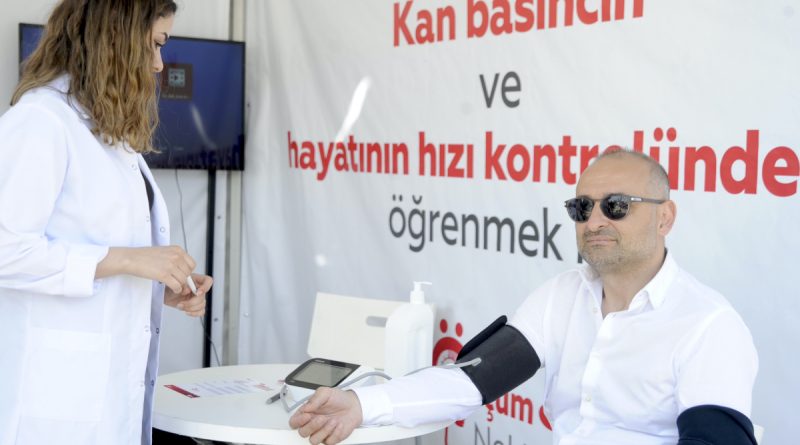 17 Mayıs Dünya Hipertansiyon Günü’nde Ankara ve İstanbul’da tansiyon ve nabız ölçümü yapıldı