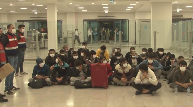 192 düzensiz göçmen ülkelerine gönderildi