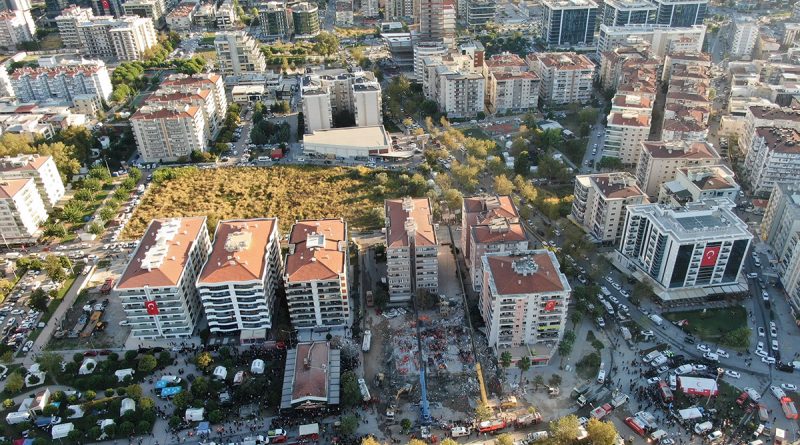 36 kişiye mezar olan apartmanın davasında sanık sayısı 13'e yükseldi