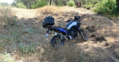 Alman turistler, kiralık motosikletle yoldan çıktı: 2 yaralı