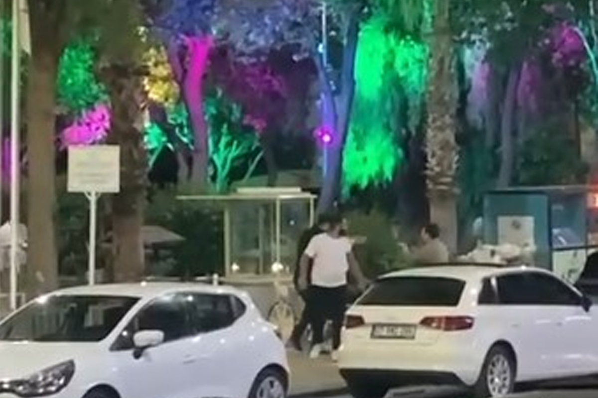 Antalya’da silahlı sopalı kavga, silahla ateş edilme anı kamerada: 3 yaralı, 3 gözaltı
