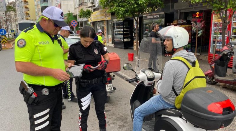Aydın’daki motosiklet denetimlerinde 37 sürücüye cezai işlem uygulandı