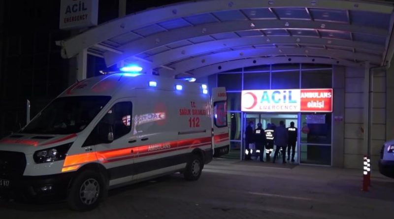 Aynı evde yaşadığı eski kocasını bıçakla yaraladı