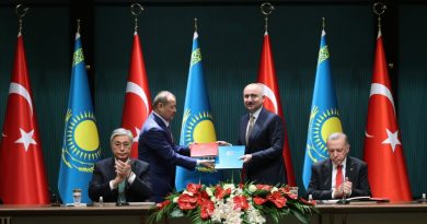 Bakan Karaismailoğlu: 'Kazakistan ile transit geçiş belgesi kotası 7,5 kat artacak'