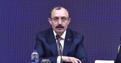 Bakan Muş: “Türkiye dün bir günde 1 milyar 956 milyon dolar ihracat yaptı”