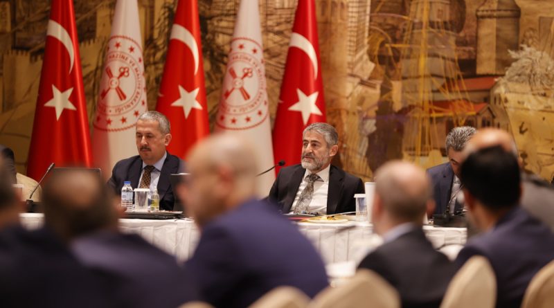 Bakan Nebati temizlik sektöründe faaliyet gösteren iş dünyası temsilcileriyle buluştu