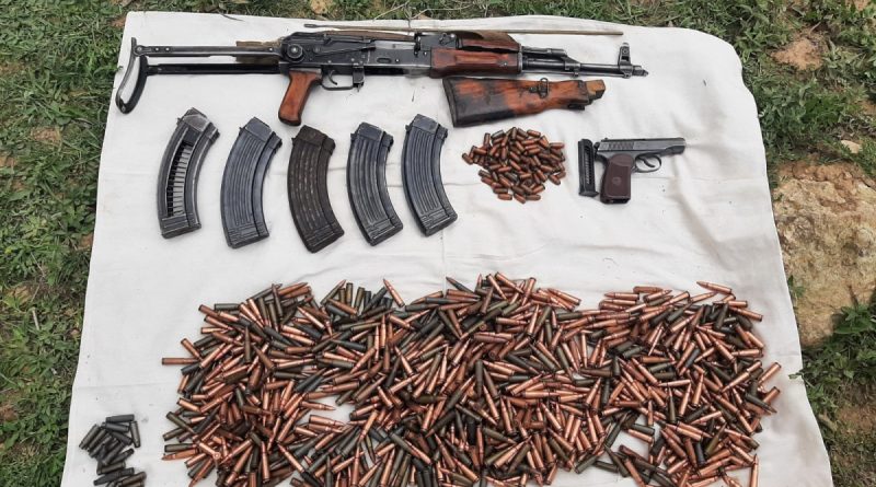 Başkale’de silah ve mühimmat ele geçirildi