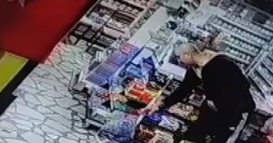 Bayram için aldığı kıyafetler çalındı